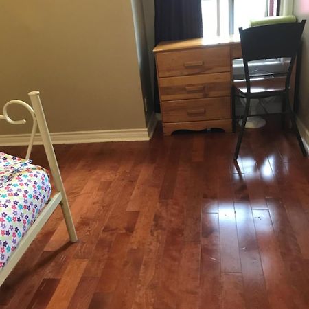 Convention Travelers Home 토론토 외부 사진